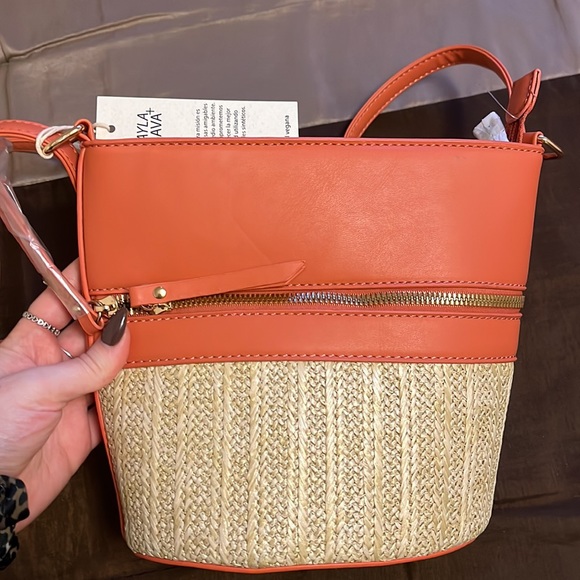 Kayla+ Ava Crossbody Bag - Picture 2 of 5